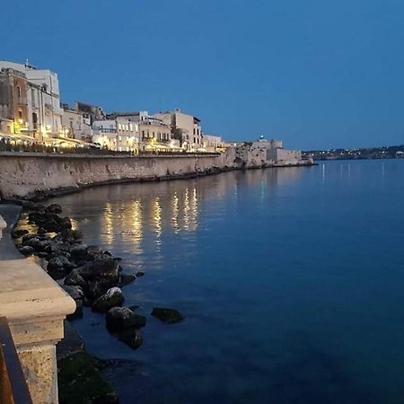 Ortigia Porta Del Mare Lägenhet Syrakusa Exteriör bild