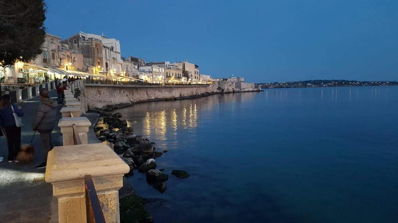 Ortigia Porta Del Mare Lägenhet Syrakusa Exteriör bild